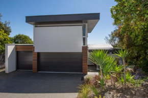 Panoramic Views and Complete Privacy